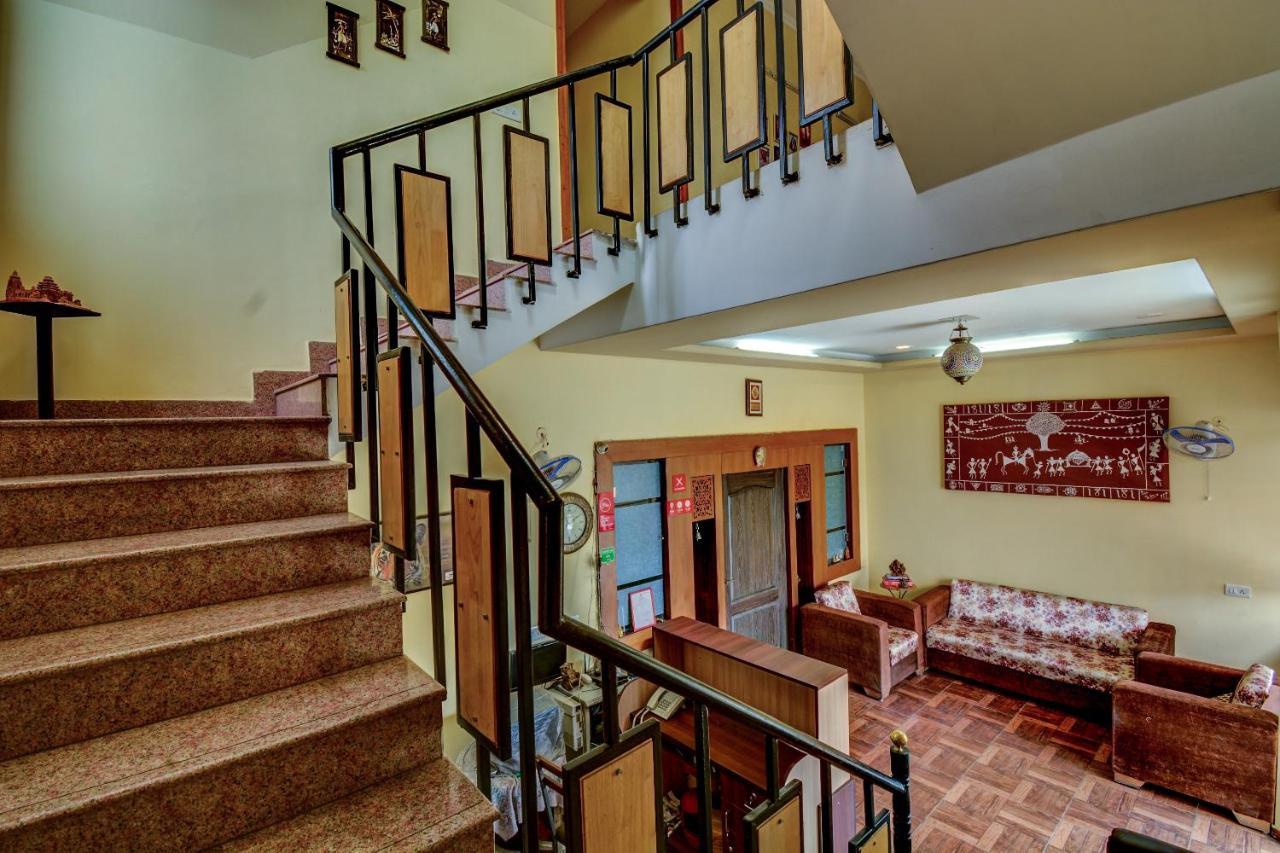 Oyo Hotel Prayag Джайпур Екстериор снимка