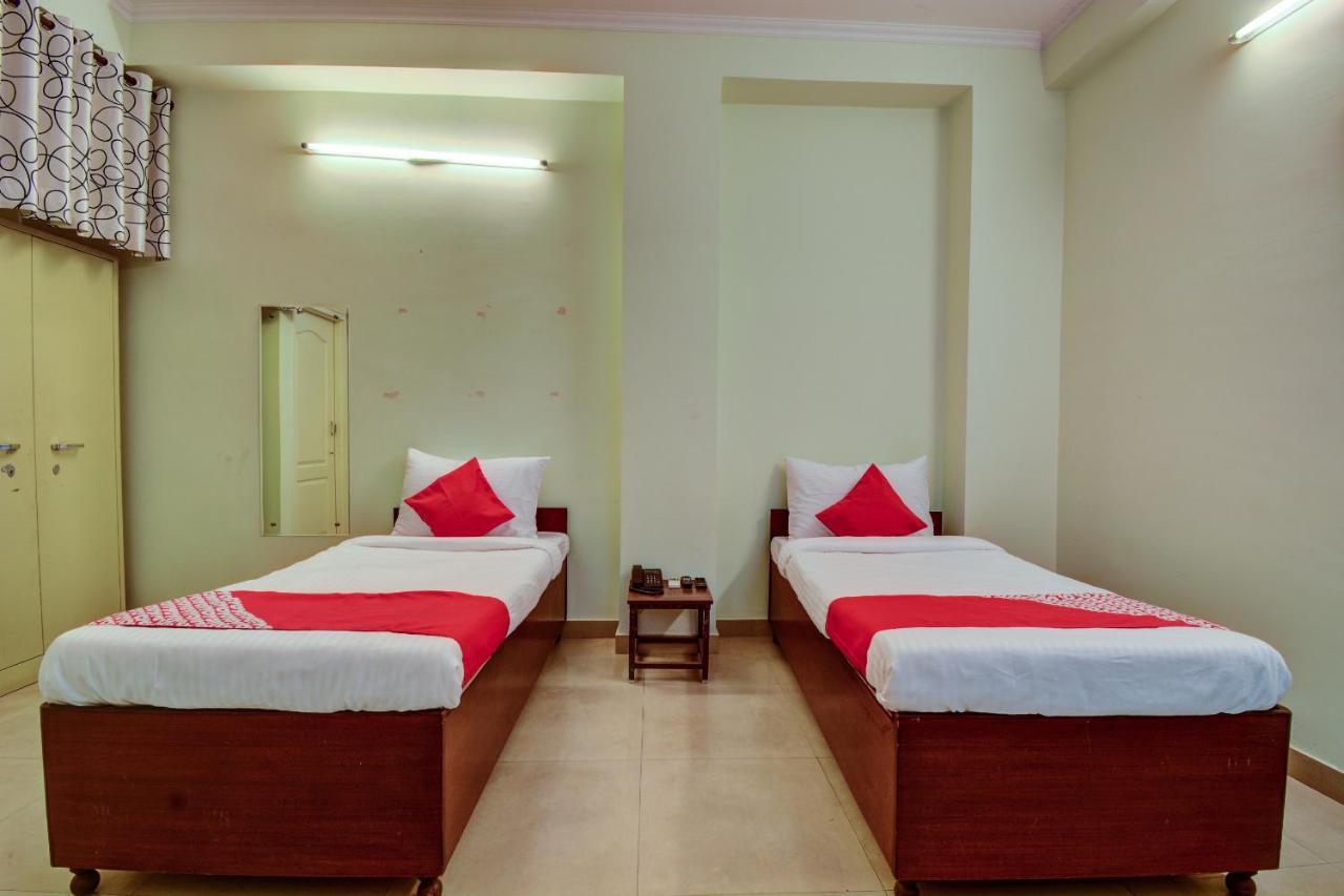 Oyo Hotel Prayag Джайпур Екстериор снимка